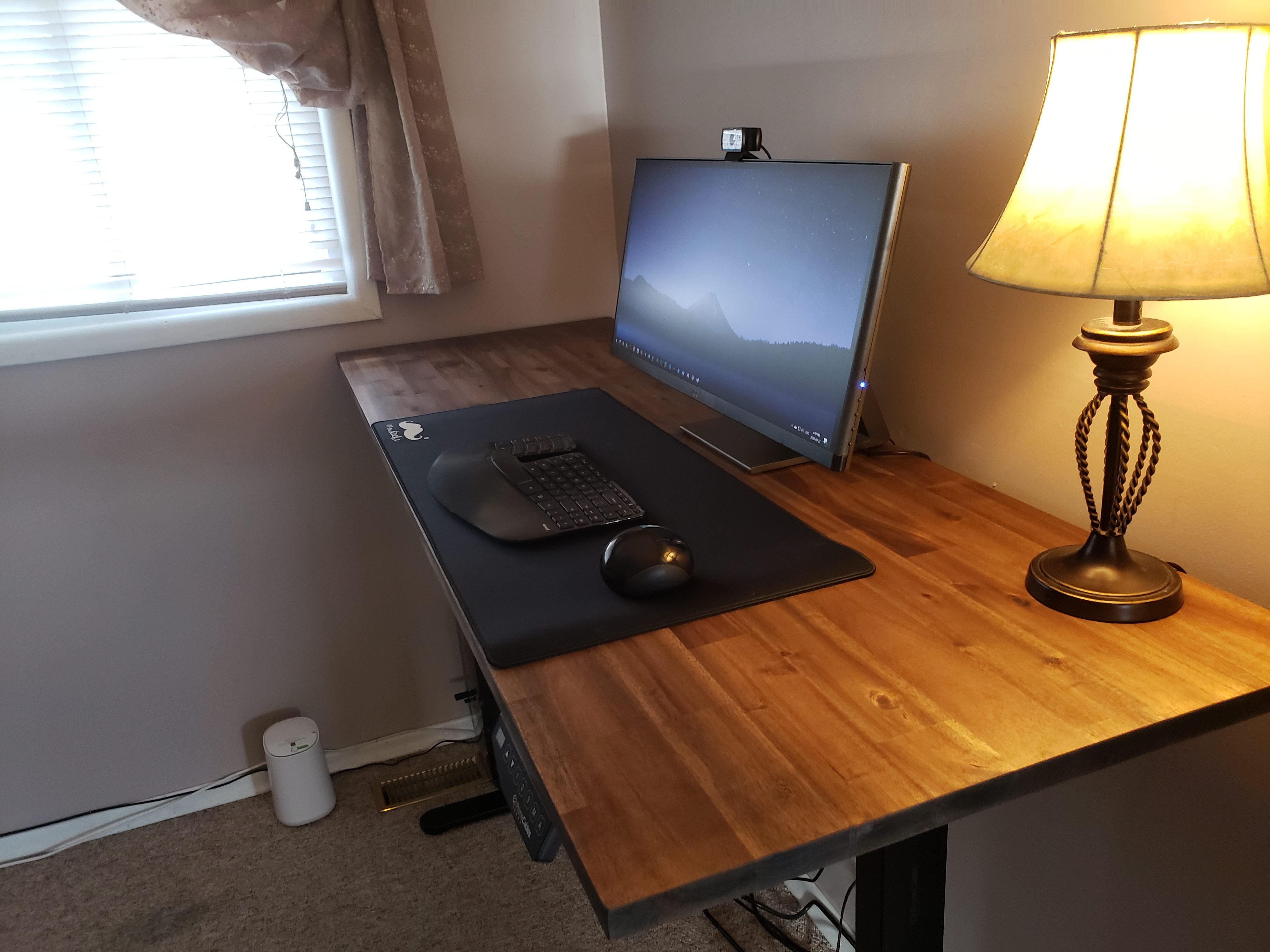 structube desk top