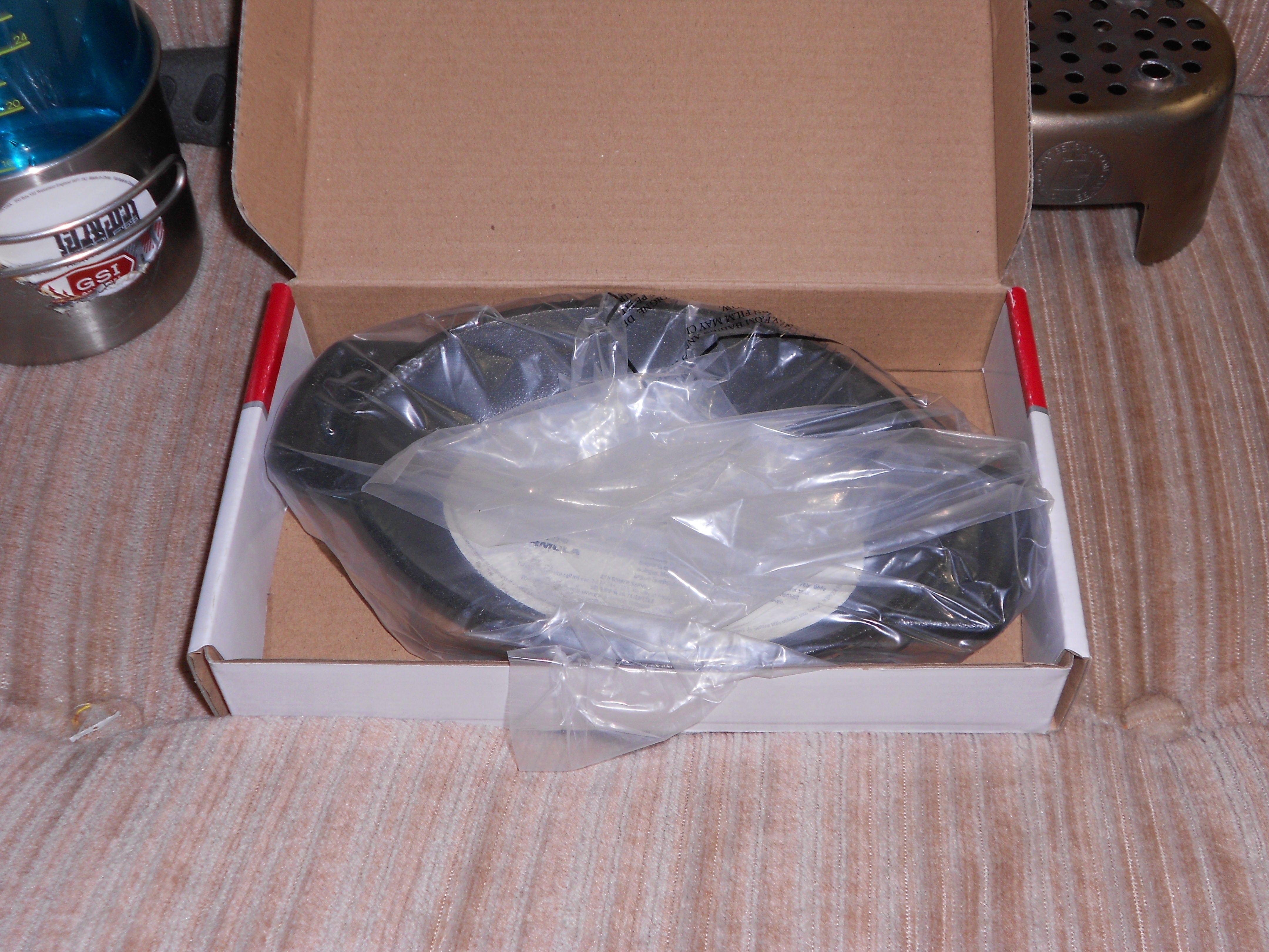 [Dollarama] Dollarama Betty Crocker cast iron baking dish (8.5"x5.1"x1