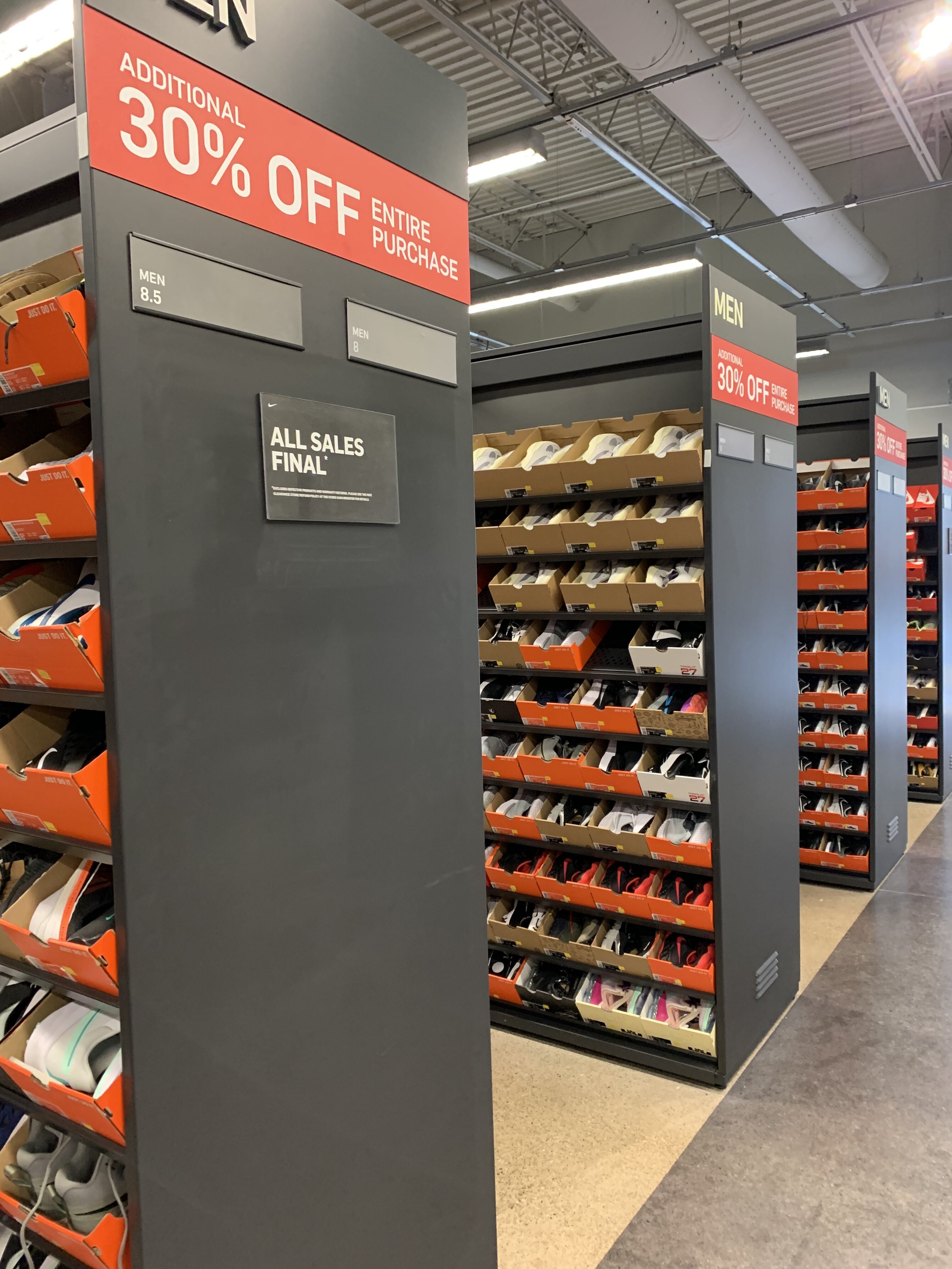 nike outlet 30 off sale